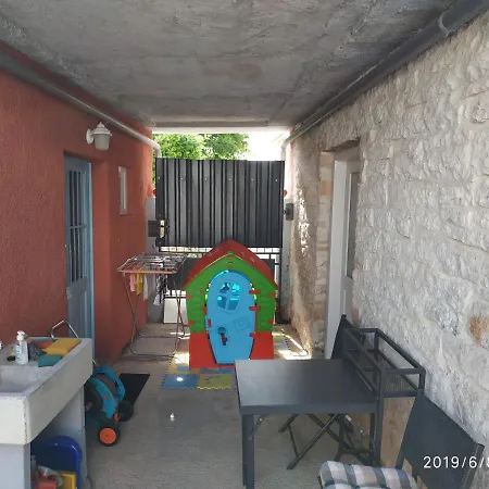 Holiday Home Peruski Prázdninový dům Peruški