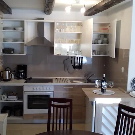 Holiday Home Peruski Ferienhaus