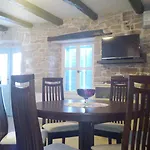 Holiday Home Peruski 別荘 Peruški