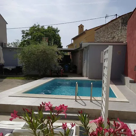 Holiday Home Peruski Peruški