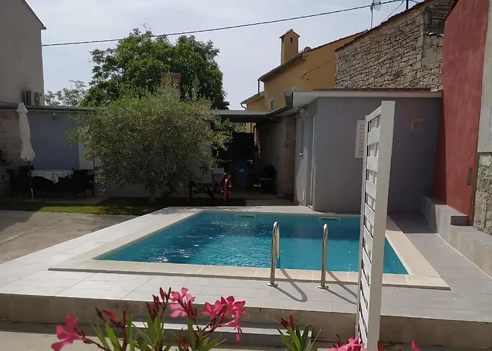 Holiday Home Peruski Peruški