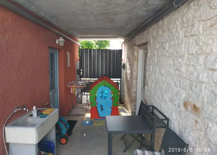 Holiday Home Peruski Σπίτι διακοπών Peruški