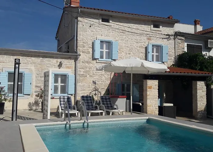 Holiday Home Peruski Dom wakacyjny Peruški